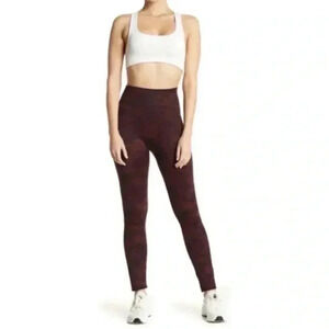 SPANX women’s burgundy camo slimming leggings XS NWOT